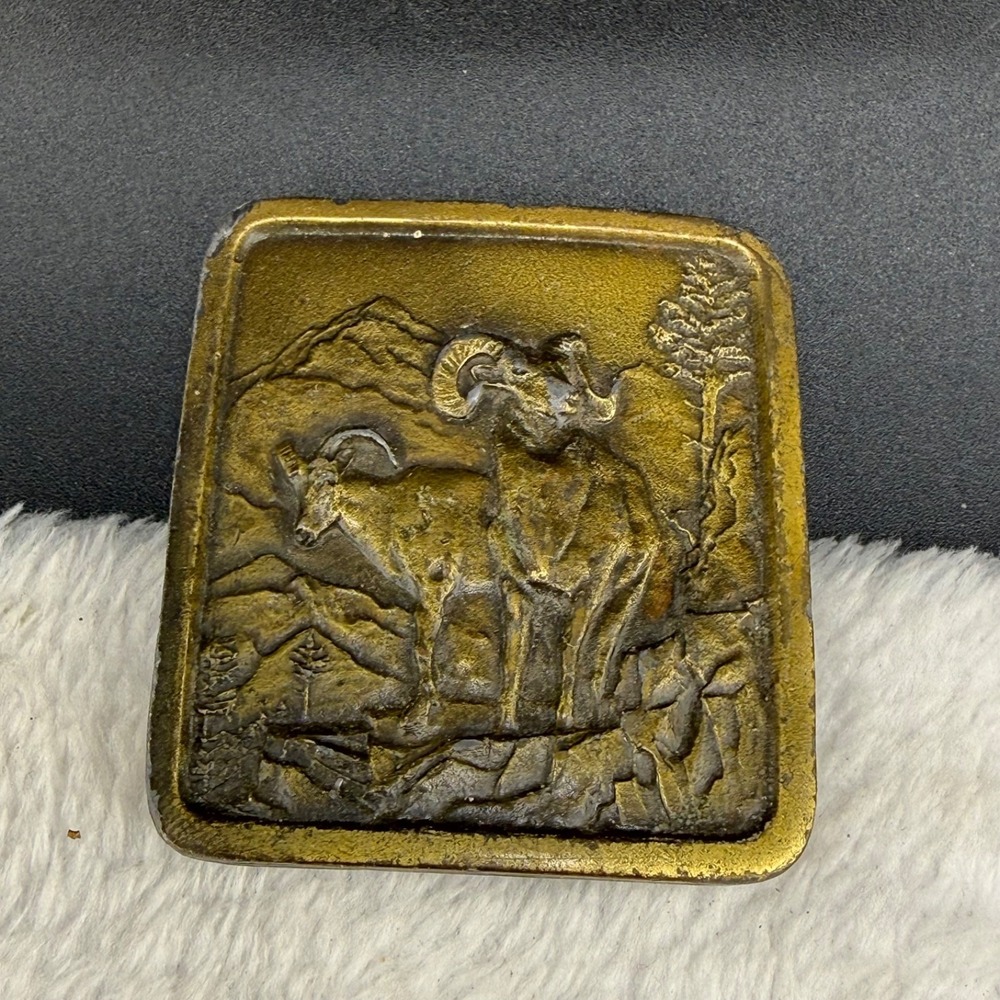 Vintage Indiana Metal Craft Belt Buckle Gold Big Horn Sheep Nature 2.25in
